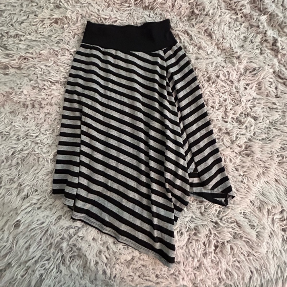 Women's black & grey Skirt, Size Small - Picture 5 of 9